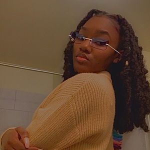 Meet your Posher, Chastity